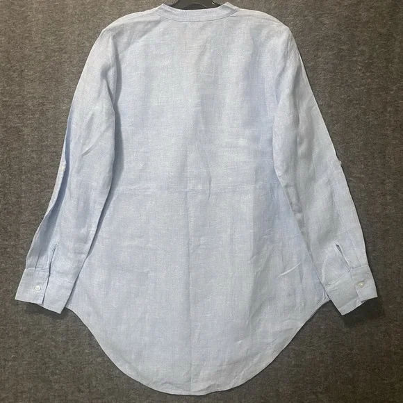 Crown & Ivy Linen Top Womens M Blue Embroidered Popover‎ Roll Tab Beachy Coastal - Picture 5 of 9